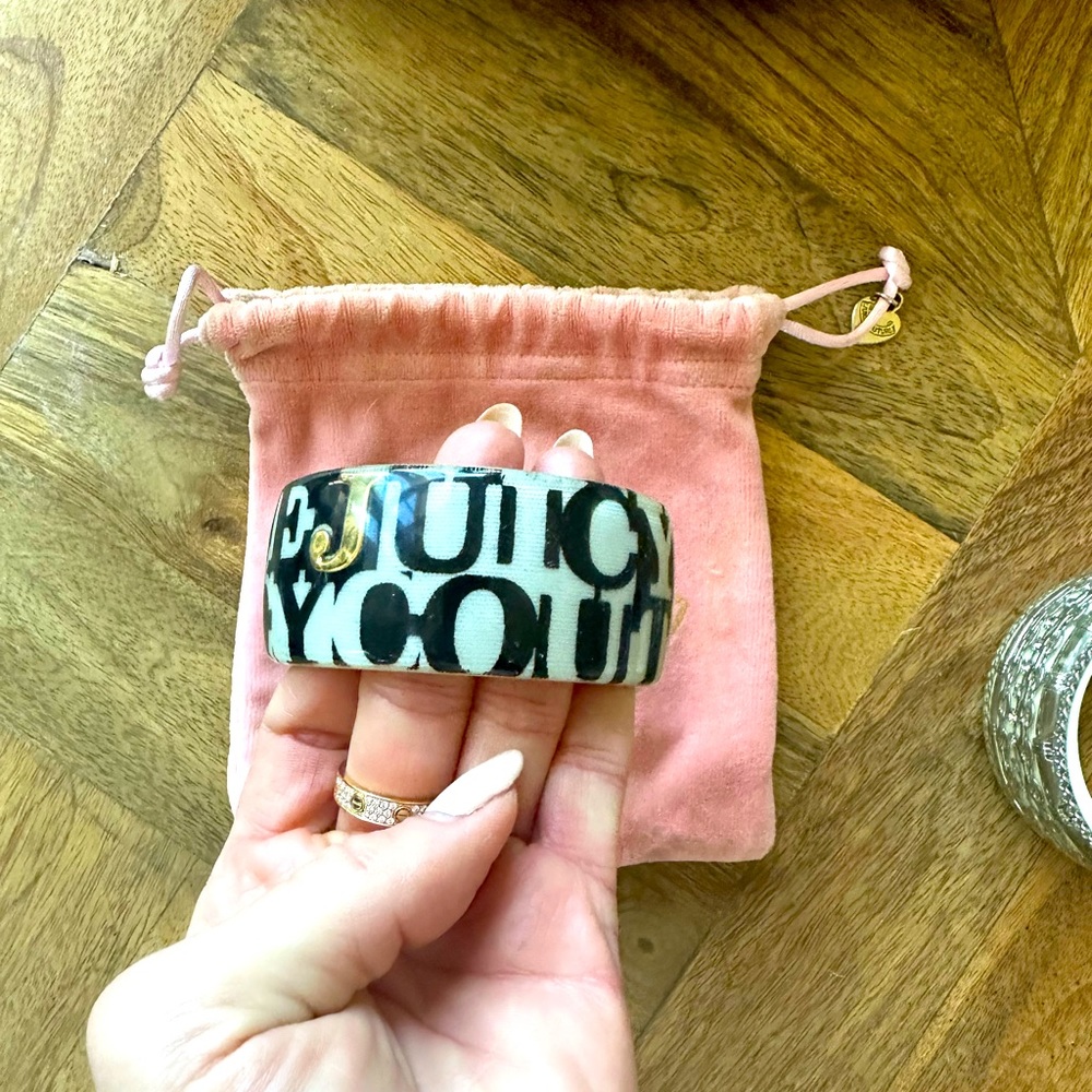 Juicy couture bangle